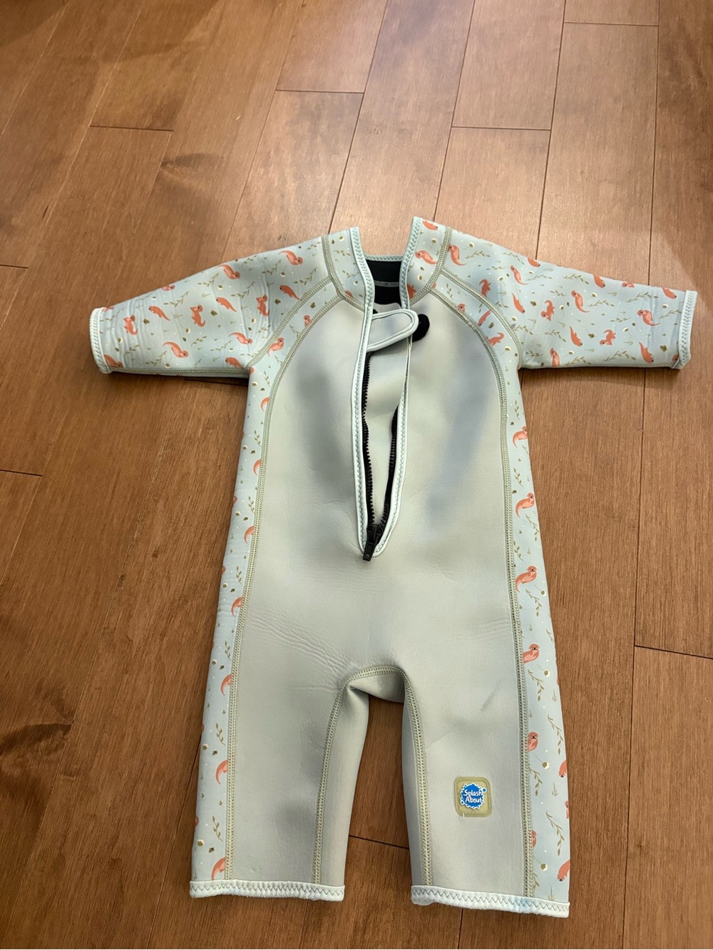 Swims about kids wetsuit